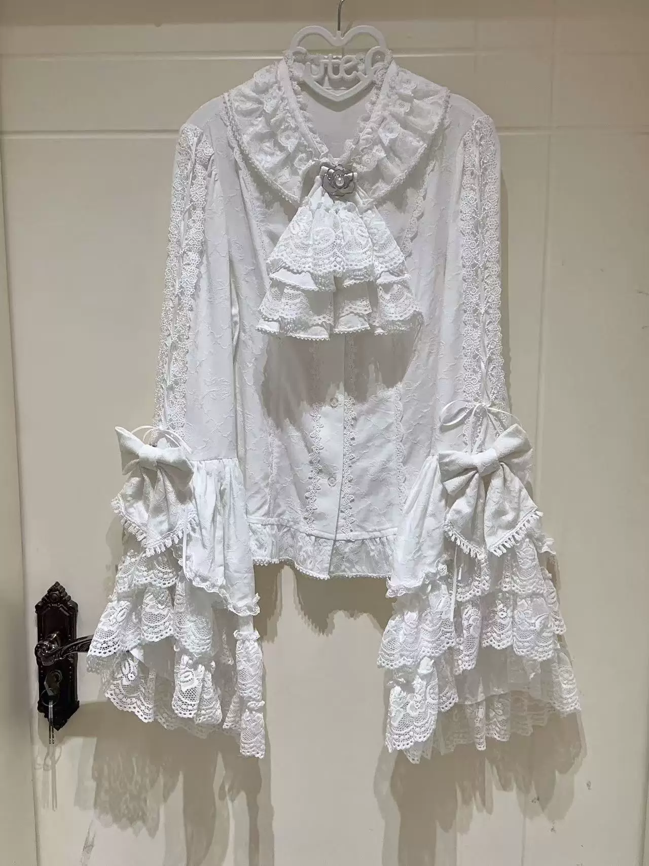 Encounter Spring - Classic Lolita Hime Sleeve Blouse, Detachable Jabot - Image 2
