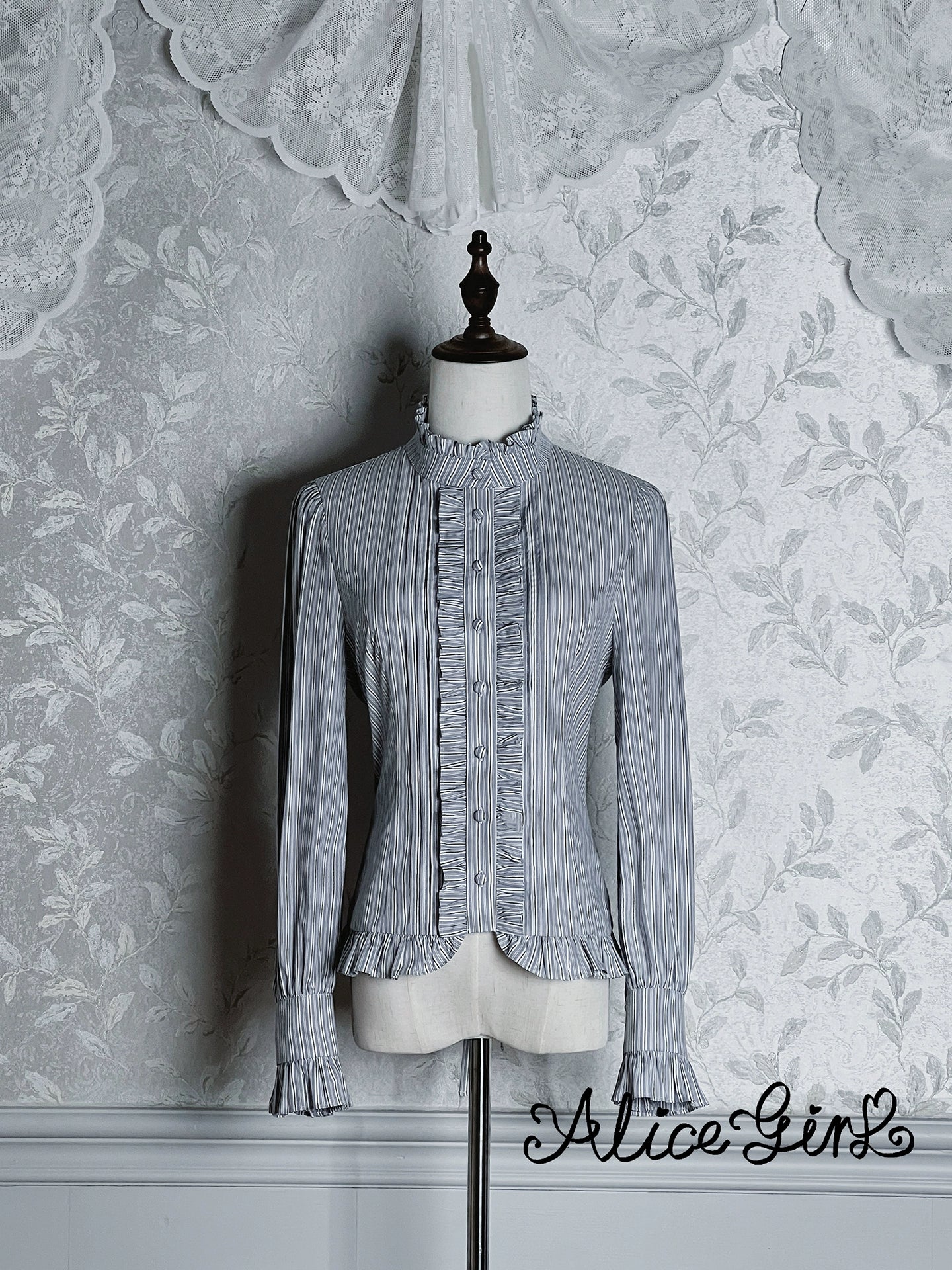 Duke of Victoria - Classic Lolita Striped Blouse - Image 3