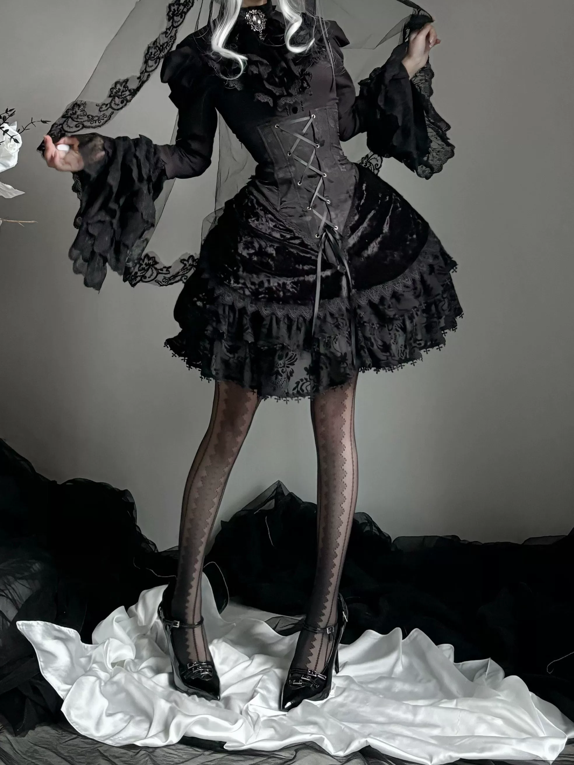 Twilight Hour - Gothic Lolita Hime-sleeve Blouse & Corset Skirt Set - Image 56