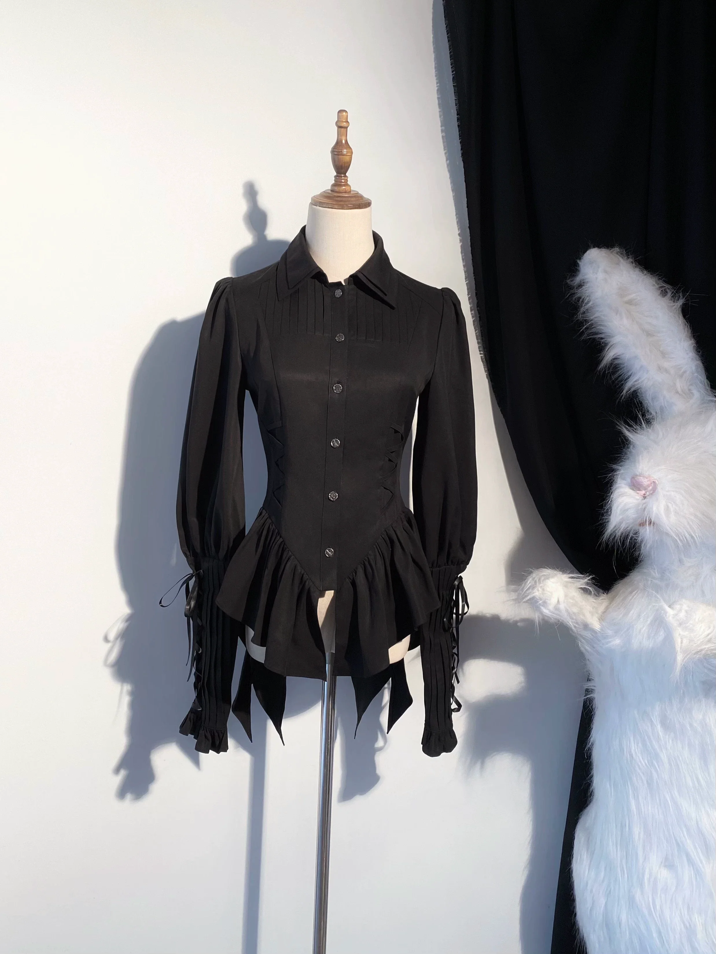 The Lute Player - Gothic Lolita Mutton Sleeves Blouse, Swallow Tail Hem - Image 4