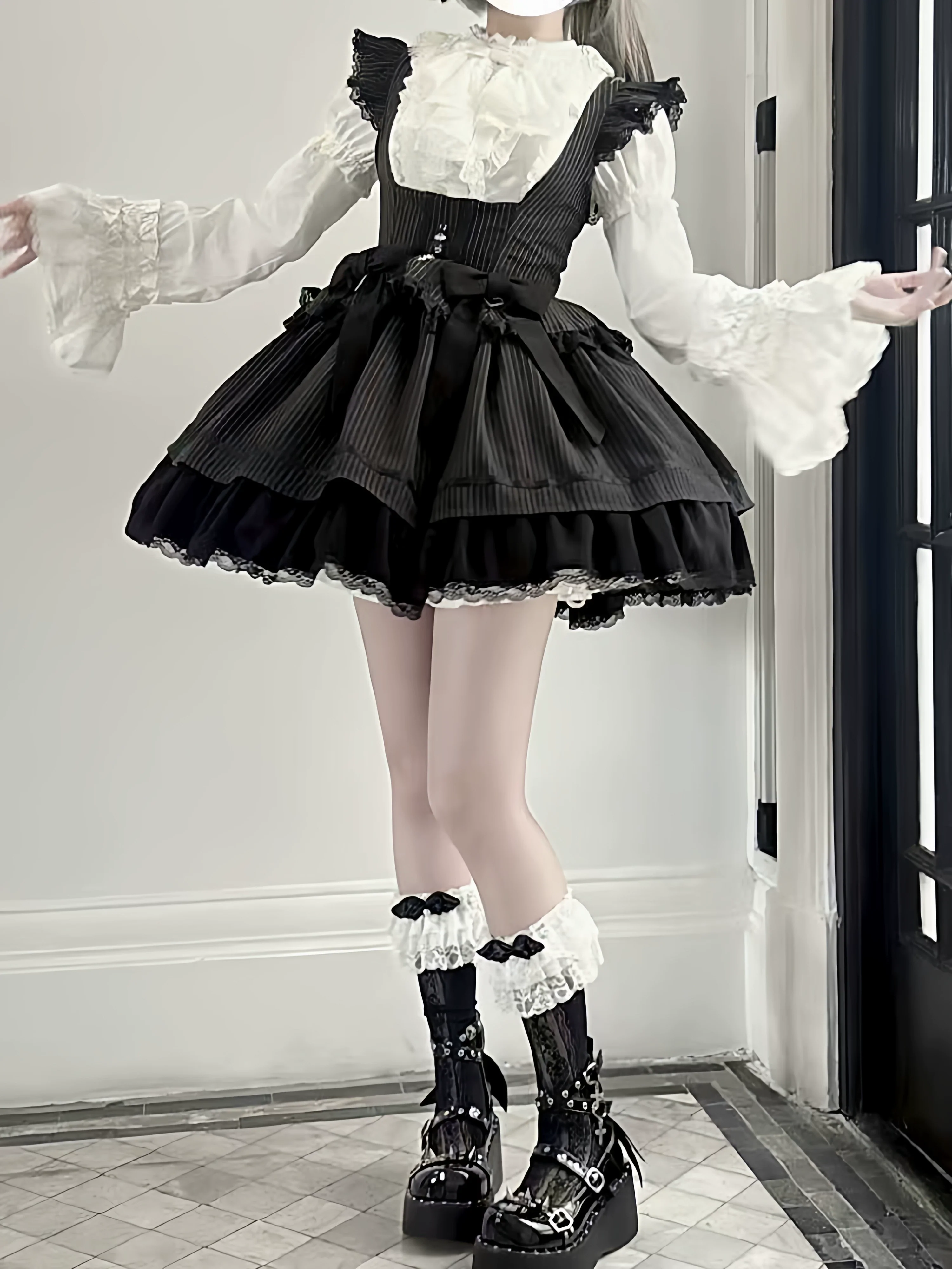Gothic Lolita Shirt, Detachable Flared Sleeves - Image 10