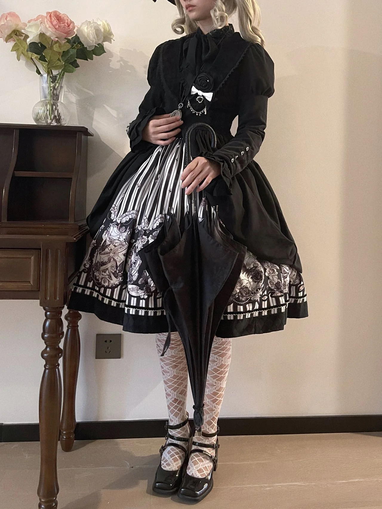 Gothic Lolita Black and White Striped JSK Set - Image 16