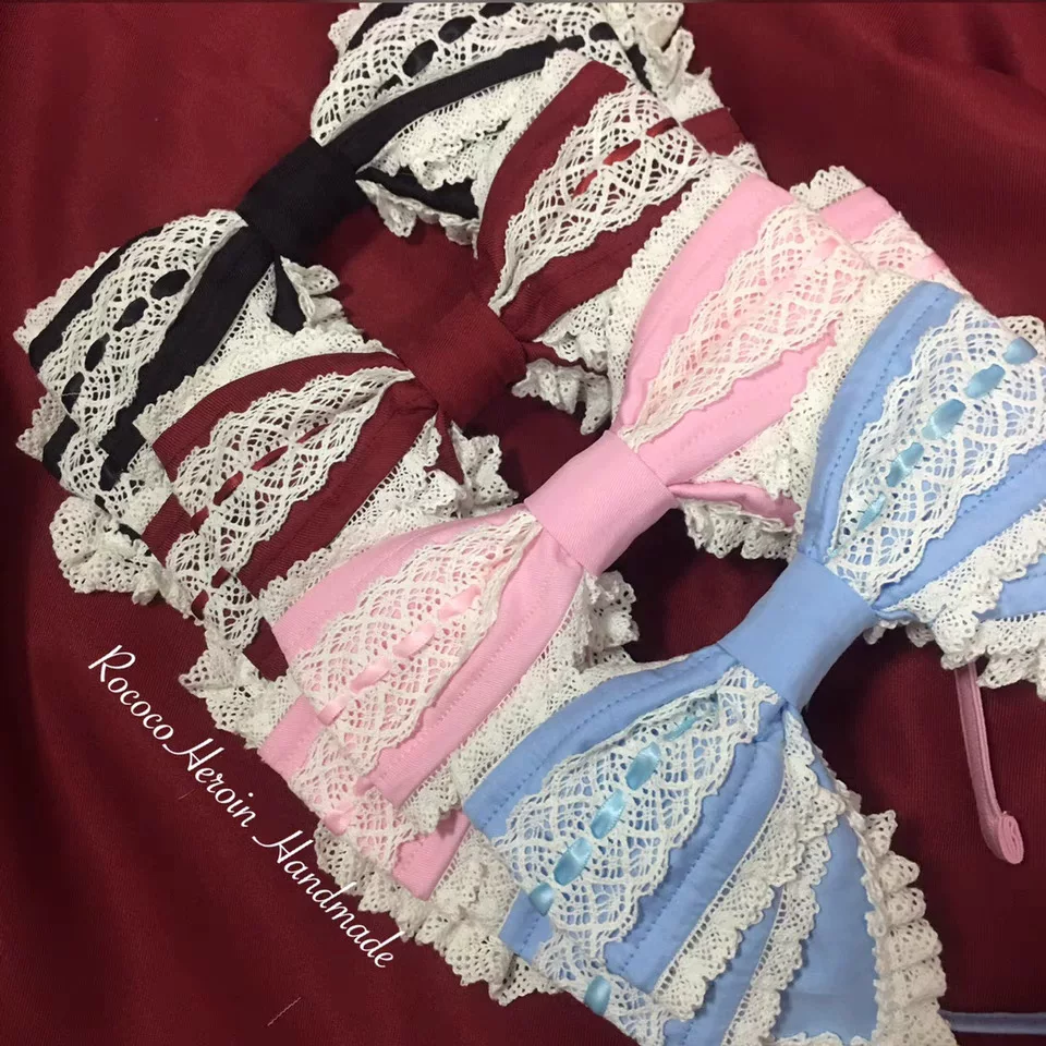 Old School Lolita KC, Lace & Bow - Image 2