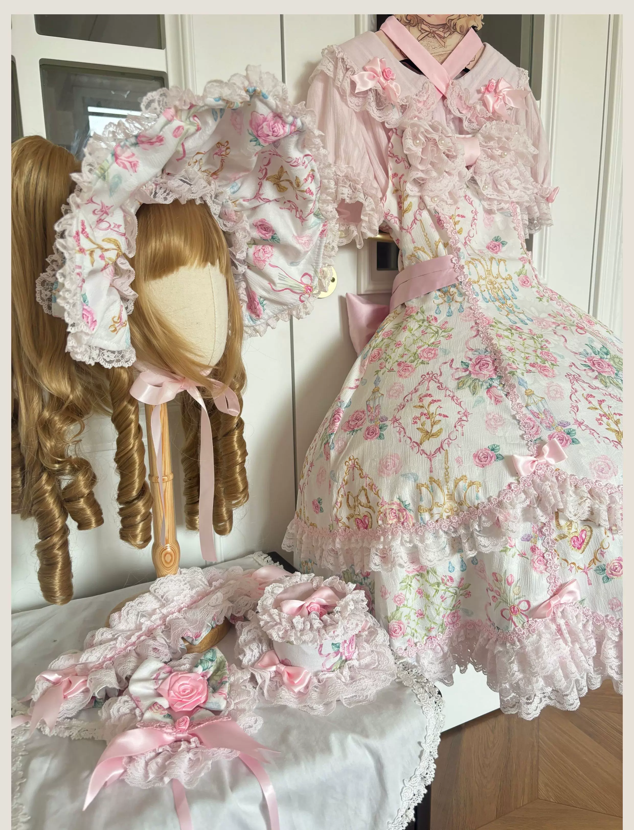 Old School Lolita Peter Pan Collar Blouse with Lace - Image 16