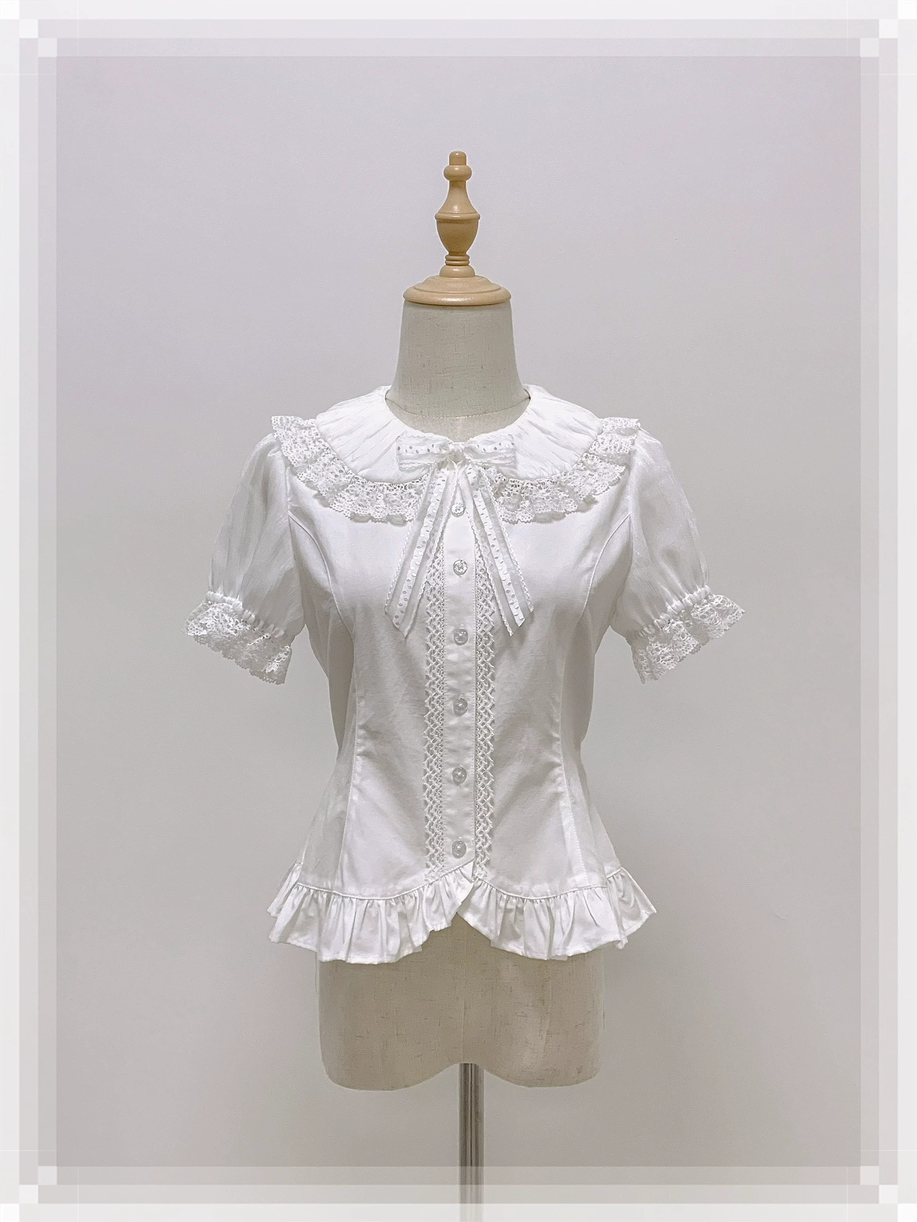 Ice Cream - Old School Lolita White Fitted Blouse with Bow