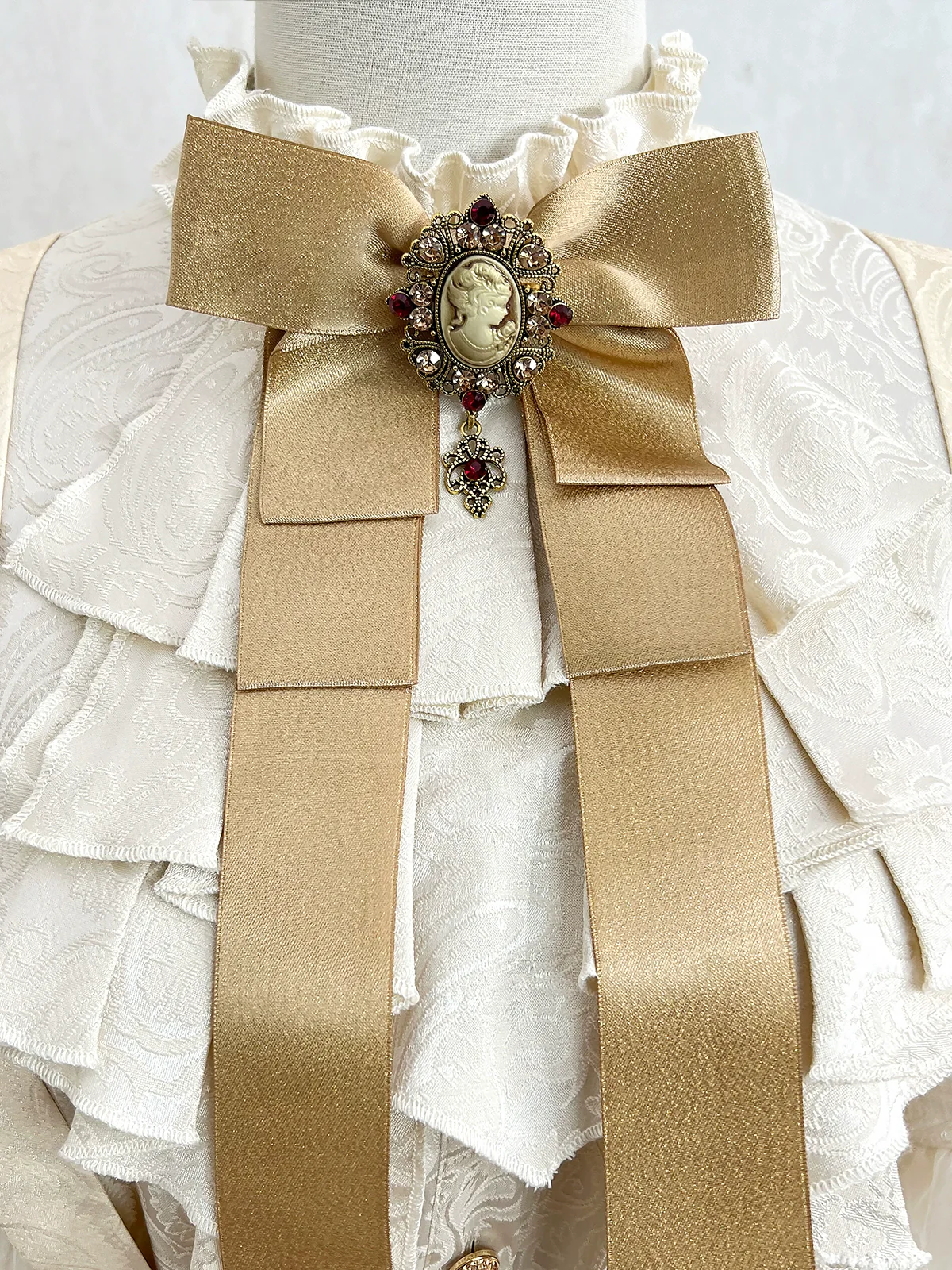 Ouji Lolita Suspender Shorts & Jacquard Shirt - Image 13