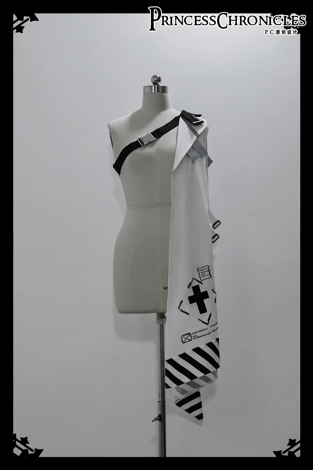 Dry sea and Ashlar - Handsome Futuristic Style White Short Set - Image 32