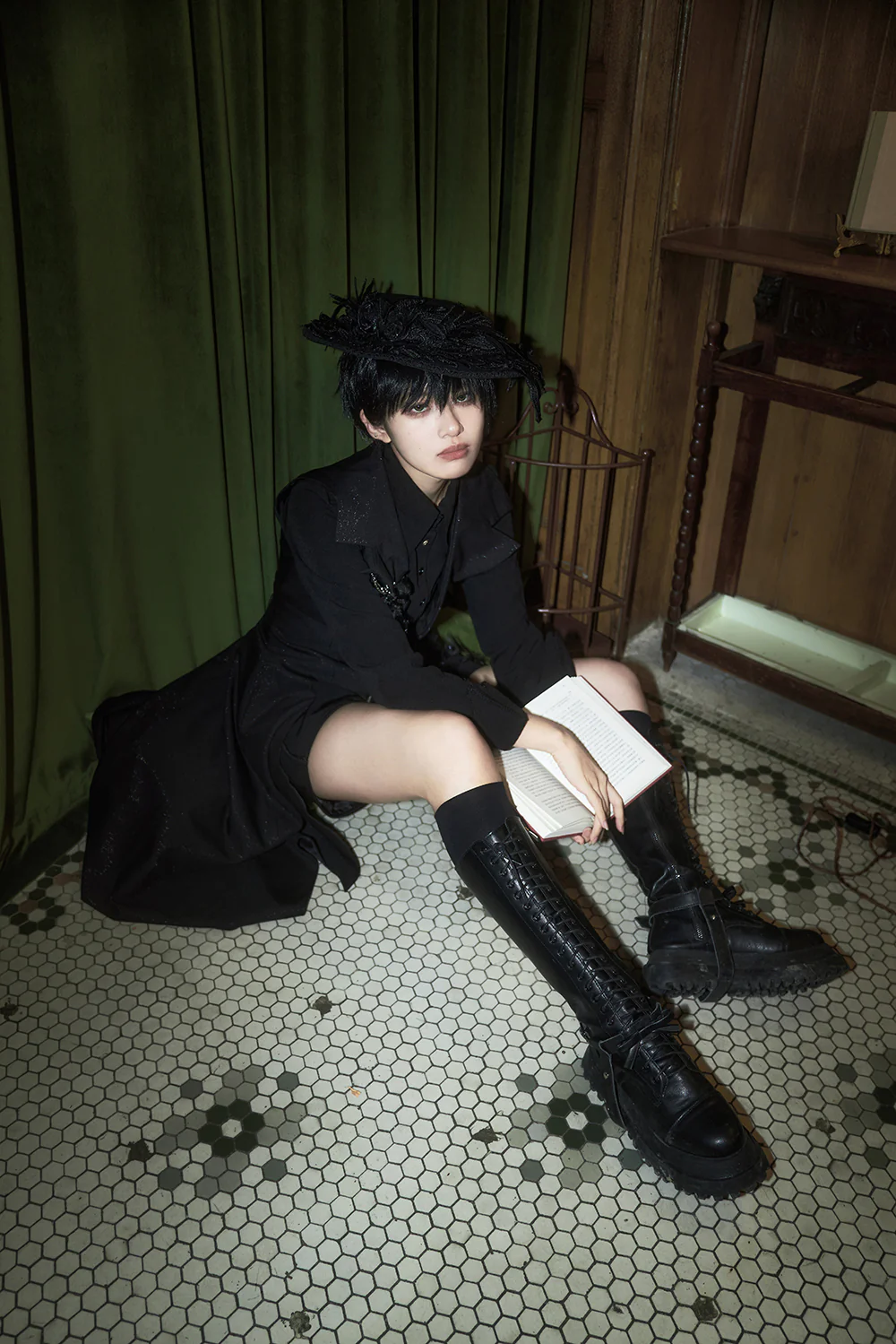 Wind - Ouji Lolita Black Long Vest - Image 14