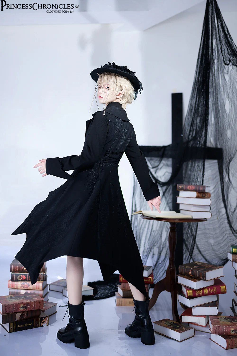 Wind - Ouji Lolita Black Long Vest - Image 4