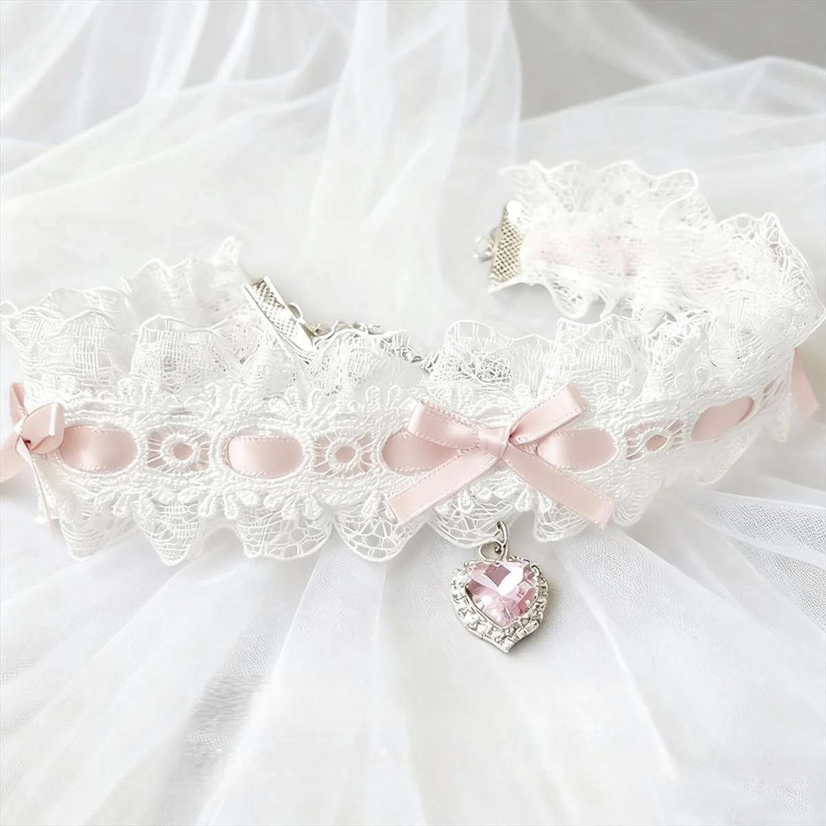 Sweet Lolita Choker, Heart Rhinestone & Bows - Image 5