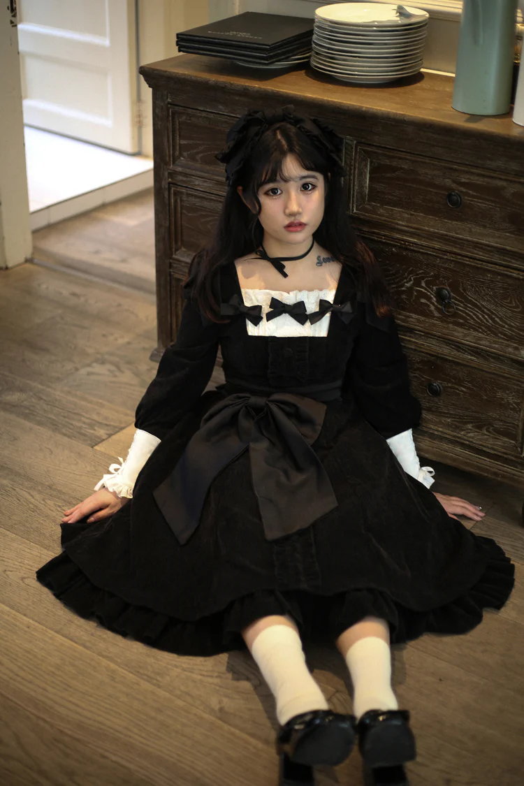 Annie's Gift - Elegant Velvet Lolita OP Dress - Image 13