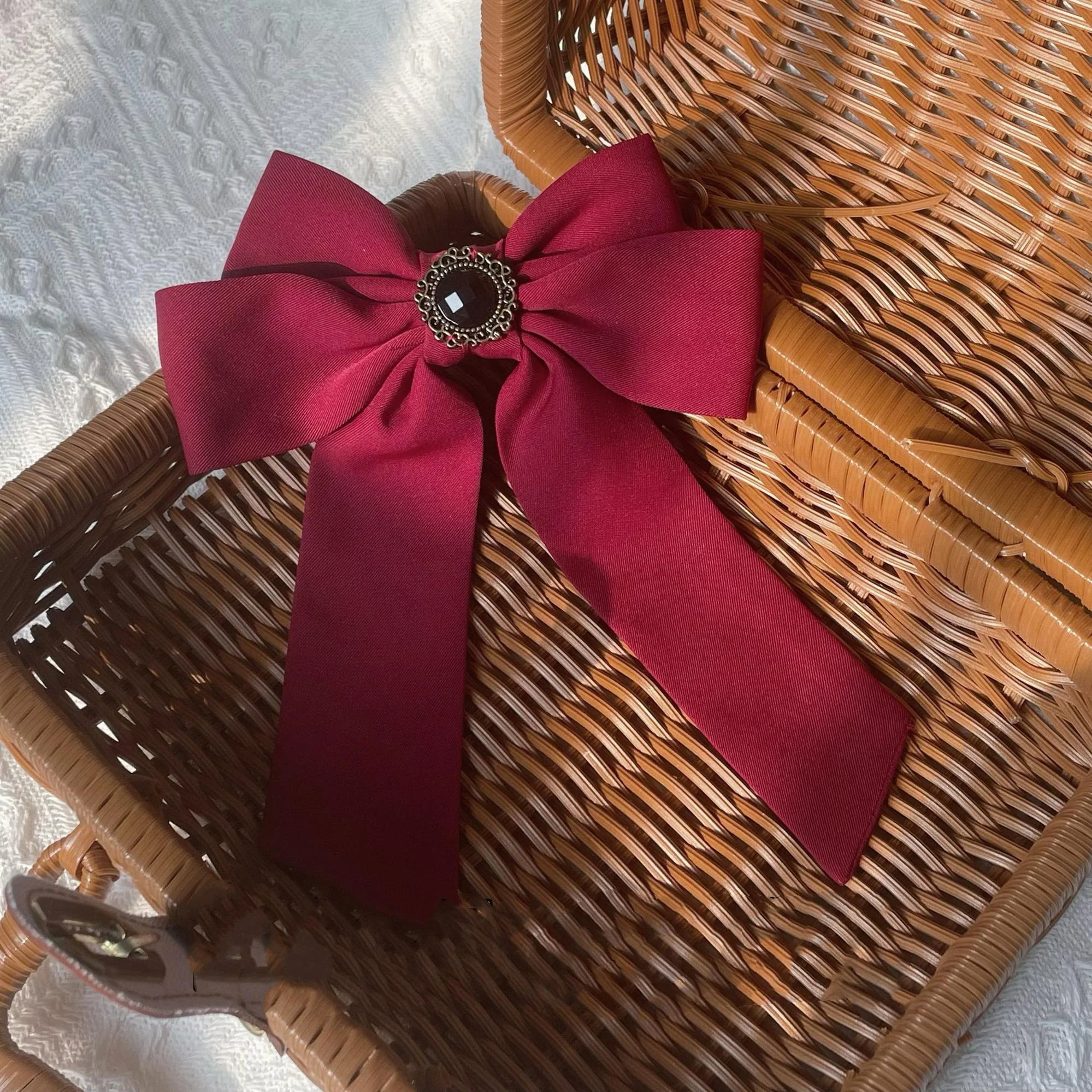 Worthy Girl - Lolita Bow Clip and Black Top Hat - Image 2